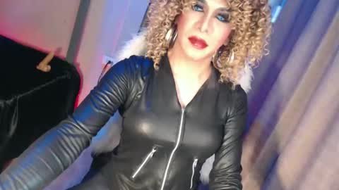 Snapshot of cum_4youbaby chatting on March 6, 5:37 am CUMMELA SLUTI online show from March 6, 5:37 am