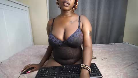 Snapshot of cum_central chatting on October 16, 2:23 am cum_central online show from October 16, 2:23 am