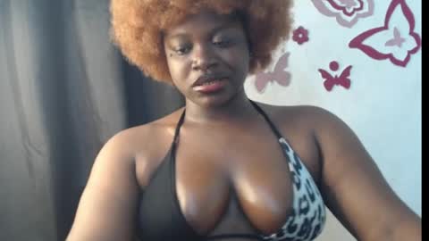Snapshot of cum_coco_sweet chatting on July 27, 4:52 am Coco sweet online show from July 27, 4:52 am