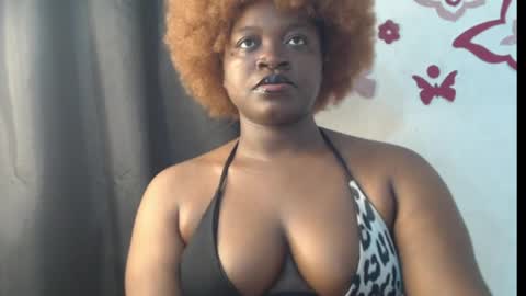 Snapshot of cum_coco_sweet chatting on July 28, 9:36 pm Coco sweet online show from July 28, 9:36 pm