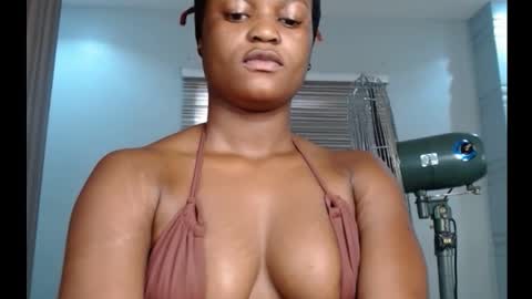 Snapshot of cum_ebony_petitxx chatting on September 13, 7:41 am cath online show from September 13, 7:41 am