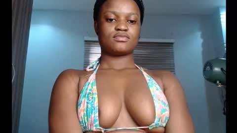 Snapshot of cum_ebony_petitxx chatting on September 17, 7:21 am cath online show from September 17, 7:21 am