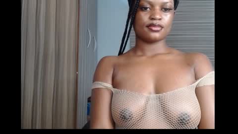 Snapshot of cum_ebony_petitxx chatting on October 5, 6:45 am cath online show from October 5, 6:45 am