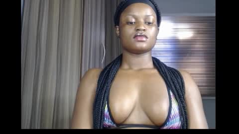 Snapshot of cum_ebony_petitxx chatting on October 22, 7:19 am cath online show from October 22, 7:19 am