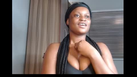 Snapshot of cum_ebony_petitxx chatting on October 29, 7:21 am cath online show from October 29, 7:21 am