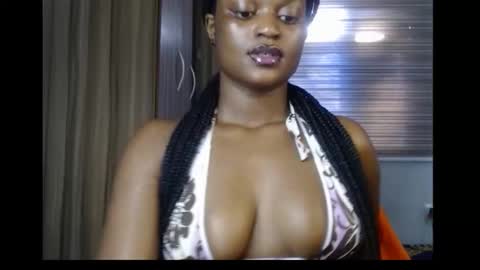 Snapshot of cum_ebony_petitxx chatting on November 8, 8:03 am cath online show from November 8, 8:03 am