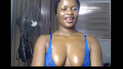 Snapshot of cum_ebony_petitxx chatting on November 26, 8:04 am cath online show from November 26, 8:04 am