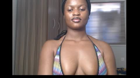 Snapshot of cum_ebony_petitxx chatting on November 29, 10:18 am cath online show from November 29, 10:18 am