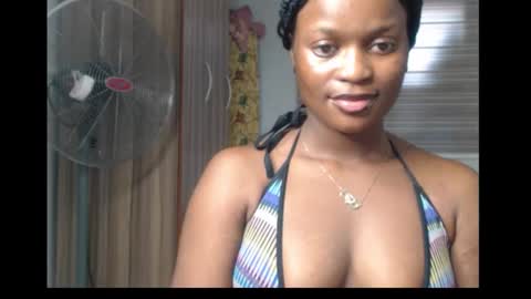 Snapshot of cum_ebony_petitxx chatting on November 30, 4:44 pm cath online show from November 30, 4:44 pm