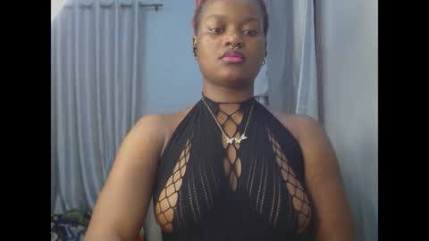 Snapshot of cum_ebony_petitxx chatting on May 25, 6:30 am cath online show from May 25, 6:30 am