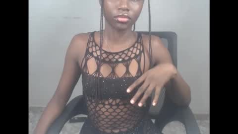 Snapshot of cum_ebony_xsecret chatting on October 5, 6:45 am sophie online show from October 5, 6:45 am
