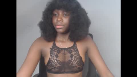 Snapshot of cum_ebony_xsecret chatting on October 26, 6:52 am sophie online show from October 26, 6:52 am