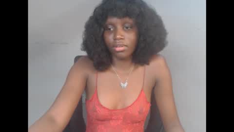 Snapshot of cum_ebony_xsecret chatting on October 30, 7:36 pm sophie online show from October 30, 7:36 pm