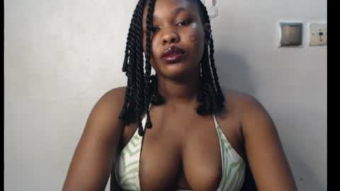 Snapshot of cum_ebony_xxxpetit chatting on July 26, 4:36 pm Teeha online show from July 26, 4:36 pm