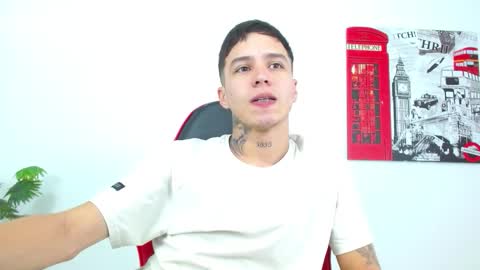 cumandres online show from February 19, 3:19 pm