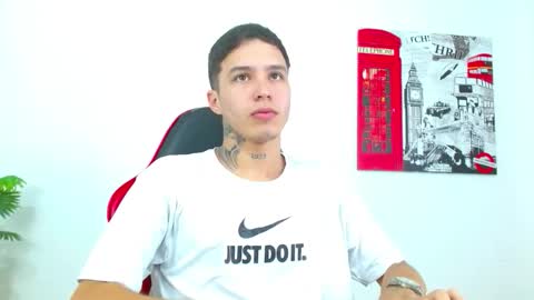 cumandres online show from February 26, 3:33 pm