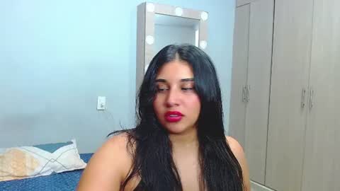 Snapshot of cumb0y_squirtgirl chatting on July 8, 1:43 am Pablo and emma online show from July 8, 1:43 am