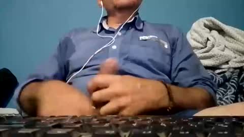 cumbian_chero online show from May 14, 4:19 am