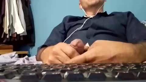 cumbian_chero online show from June 2, 12:51 pm