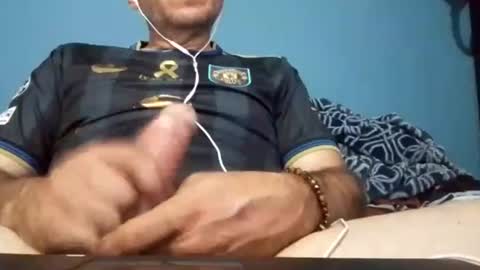 cumbian_chero online show from June 25, 5:12 am