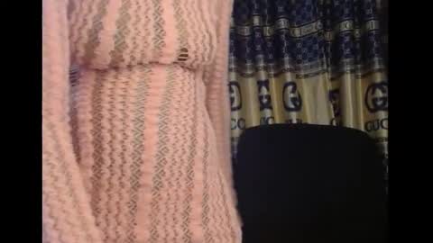 Snapshot of cumebony_petit chatting on September 20, 5:36 pm cumebony_petit online show from September 20, 5:36 pm