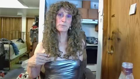 Snapshot of cumfornikki chatting on July 25, 1:08 pm Nikki online show from July 25, 1:08 pm