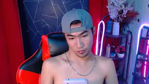 ask me online show from December 8, 8:36 pm