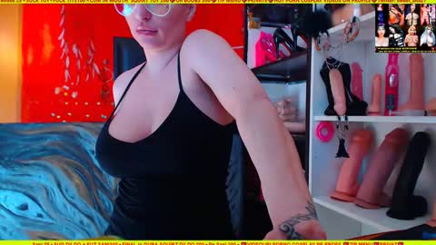 cuminmenowbby online show from October 25, 10:56 am