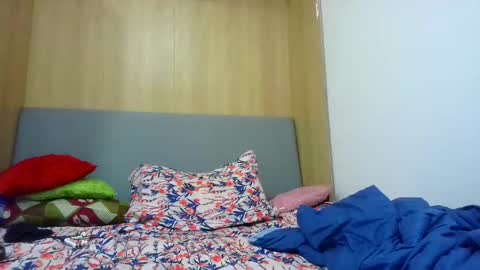 Snapshot of cummforuu chatting on February 7, 10:19 am Cumms Cam online show from February 7, 10:19 am