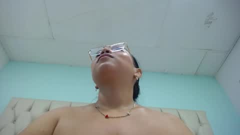 Snapshot of cumontitsxxx chatting on May 6, 12:43 pm Cumontitsxxx online show from May 6, 12:43 pm