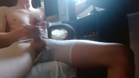 Snapshot of cumplaywithmeb chatting on May 27, 7:55 pm cumplaywithmeb online show from May 27, 7:55 pm