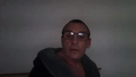 Snapshot of cumseeme002 chatting on February 20, 1:22 pm Alan online show from February 20, 1:22 pm