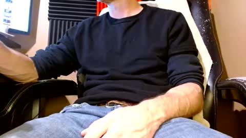 Snapshot of cumshard35 chatting on November 29, 4:04 am cumshard35 online show from November 29, 4:04 am