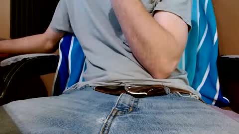 Snapshot of cumshard35 chatting on May 16, 7:12 pm cumshard35 online show from May 16, 7:12 pm