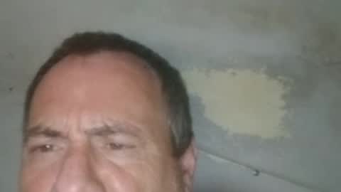 Snapshot of cumwith_me80 chatting on July 17, 10:33 am cumwith_me80 online show from July 17, 10:33 am