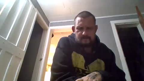 Snapshot of cuntreeboy68 chatting on January 6, 6:03 am Bash online show from January 6, 6:03 am