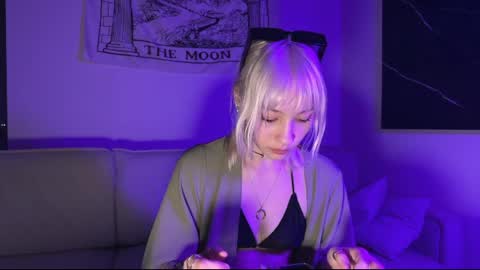 Snapshot of cupcakesoul chatting on June 6, 4:23 pm cupcakesoul online show from June 6, 4:23 pm