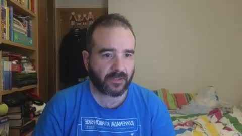 Snapshot of curiosillo1983 chatting on July 26, 8:10 am curiosillo1983 online show from July 26, 8:10 am