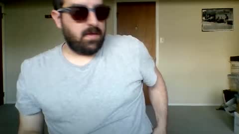 Snapshot of curiouser_guy chatting on June 4, 8:59 pm curiouser_guy online show from June 4, 8:59 pm
