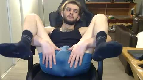 curiouss25 online show from February 19, 6:26 pm