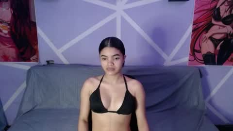 Snapshot of curly_dani chatting on November 4, 7:35 pm curly_dani online show from November 4, 7:35 pm