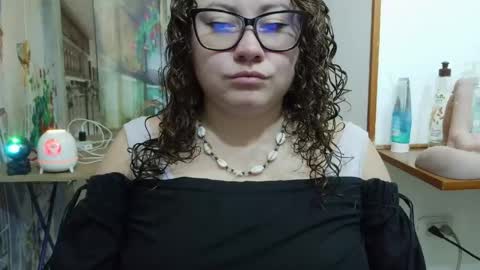 Vannesa online show from April 24, 3:42 am