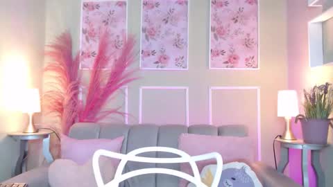 Snapshot of curlydani chatting on October 27, 7:07 pm DANI online show from October 27, 7:07 pm