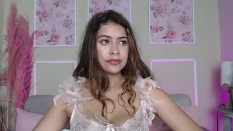 Snapshot of curlydani chatting on November 7, 12:05 pm DANI online show from November 7, 12:05 pm