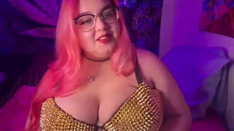 Snapshot of curlykaii55 chatting on January 12, 1:00 am Kay online show from January 12, 1:00 am