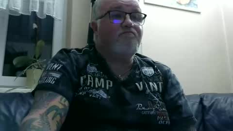 Snapshot of curtus14 chatting on January 8, 9:06 pm curtus14 online show from January 8, 9:06 pm