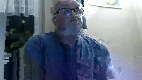 Snapshot of curtus14 chatting on April 29, 8:26 pm curtus14 online show from April 29, 8:26 pm