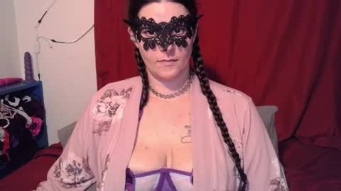Celine Fawe online show from May 28, 11:02 pm
