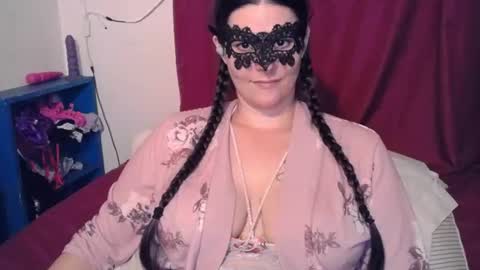 Celine Fawe online show from July 8, 9:30 pm
