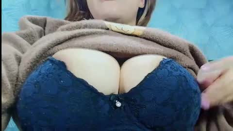 Julieth online show from May 4, 11:34 pm